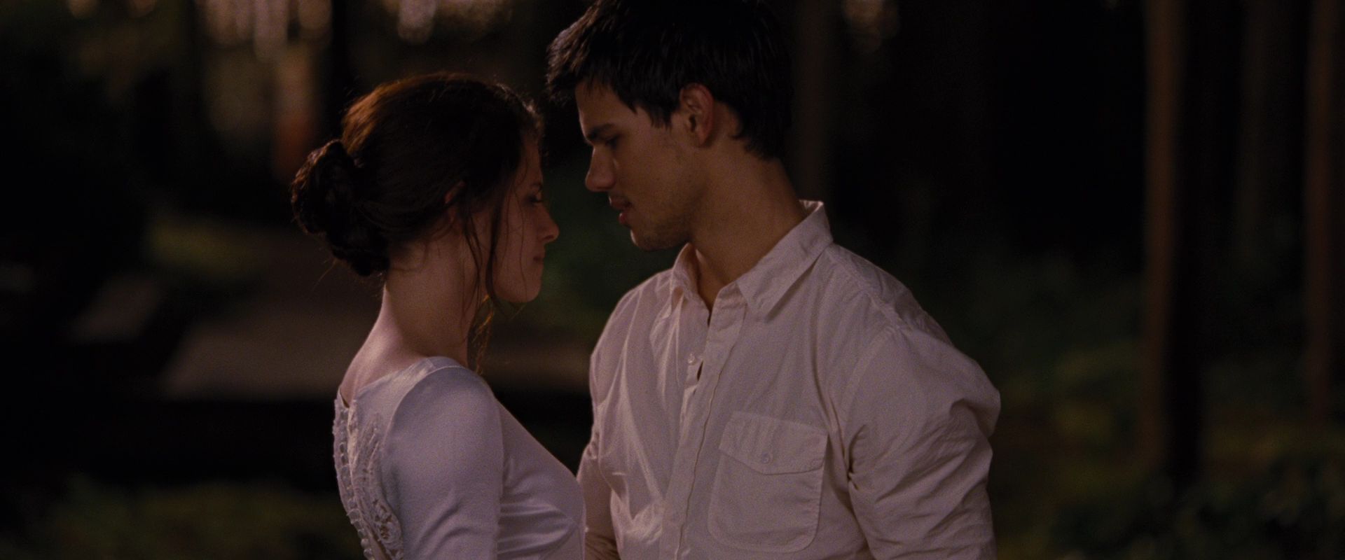 BreakingDawnPt1-0989.jpg