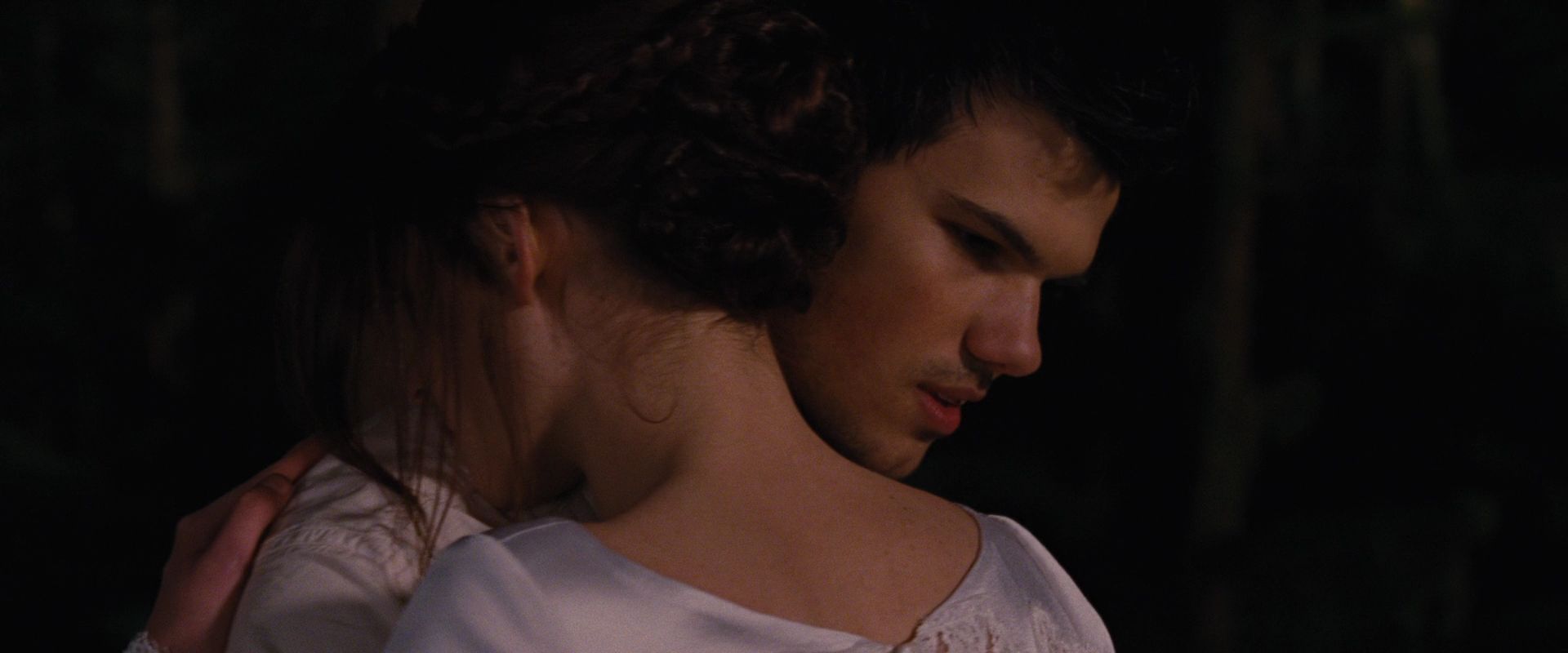 BreakingDawnPt1-0996.jpg