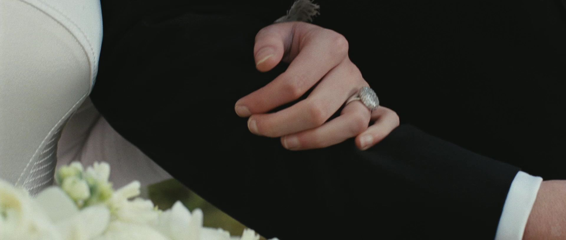 BreakingDawnPt1Teaser0045.jpg