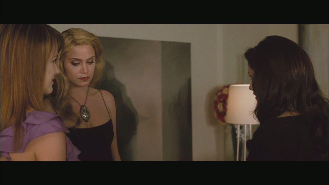 NewMoonMTVClip0015.jpg