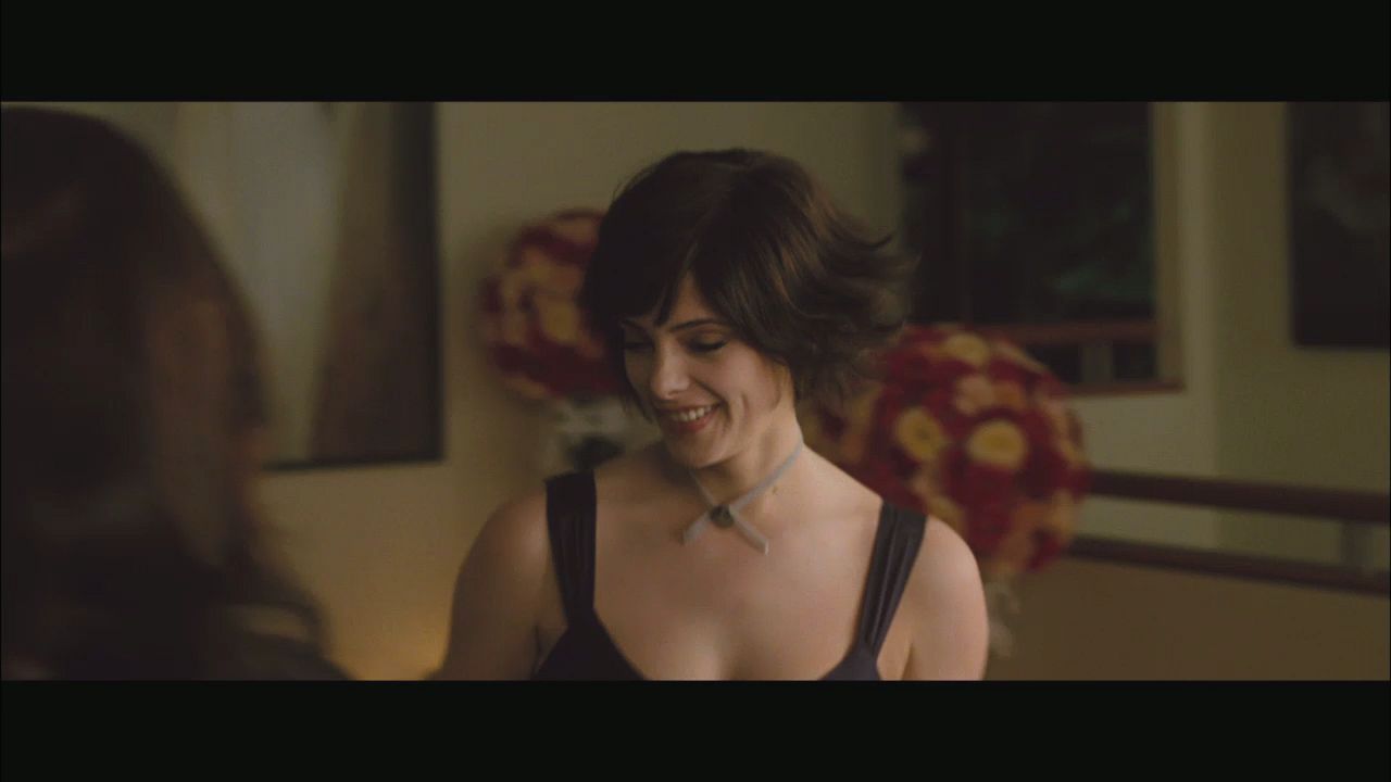 NewMoonMTVClip0024.jpg