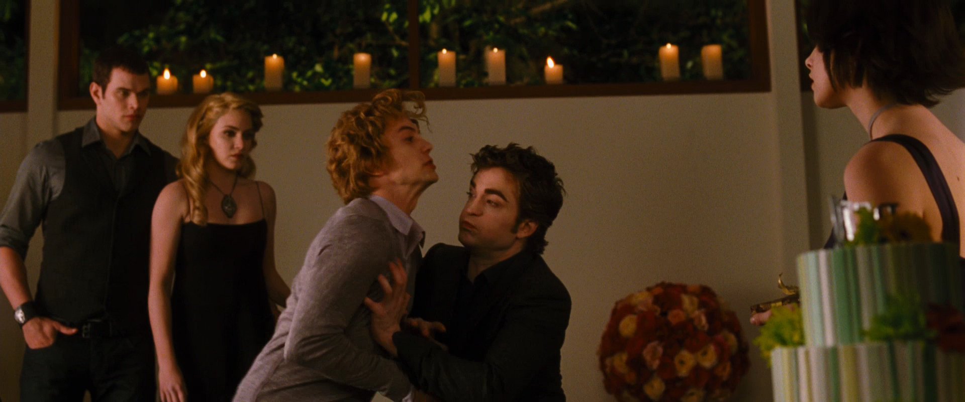 NewMoon_Teaser0046.jpg