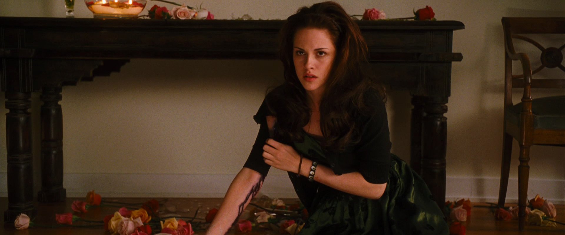 NewMoon_Teaser0054.jpg