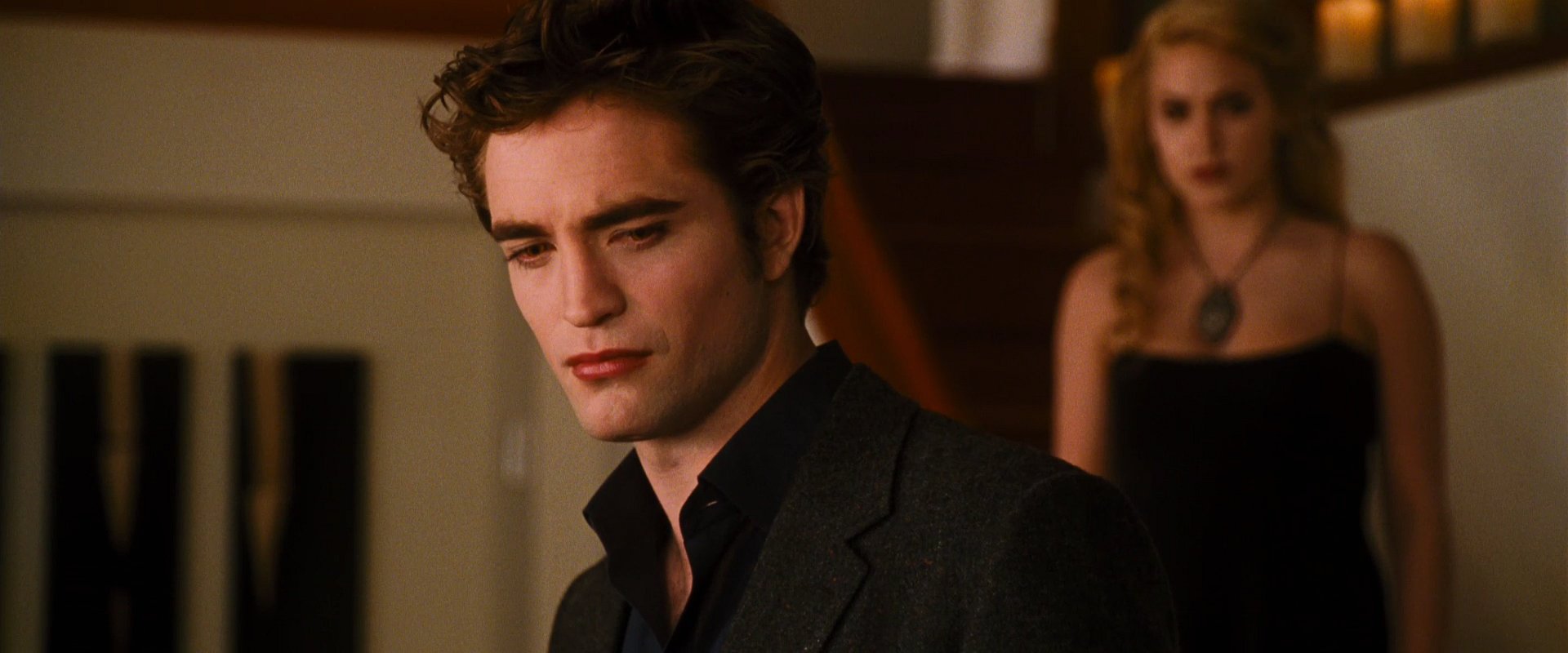NewMoon_Teaser0058.jpg