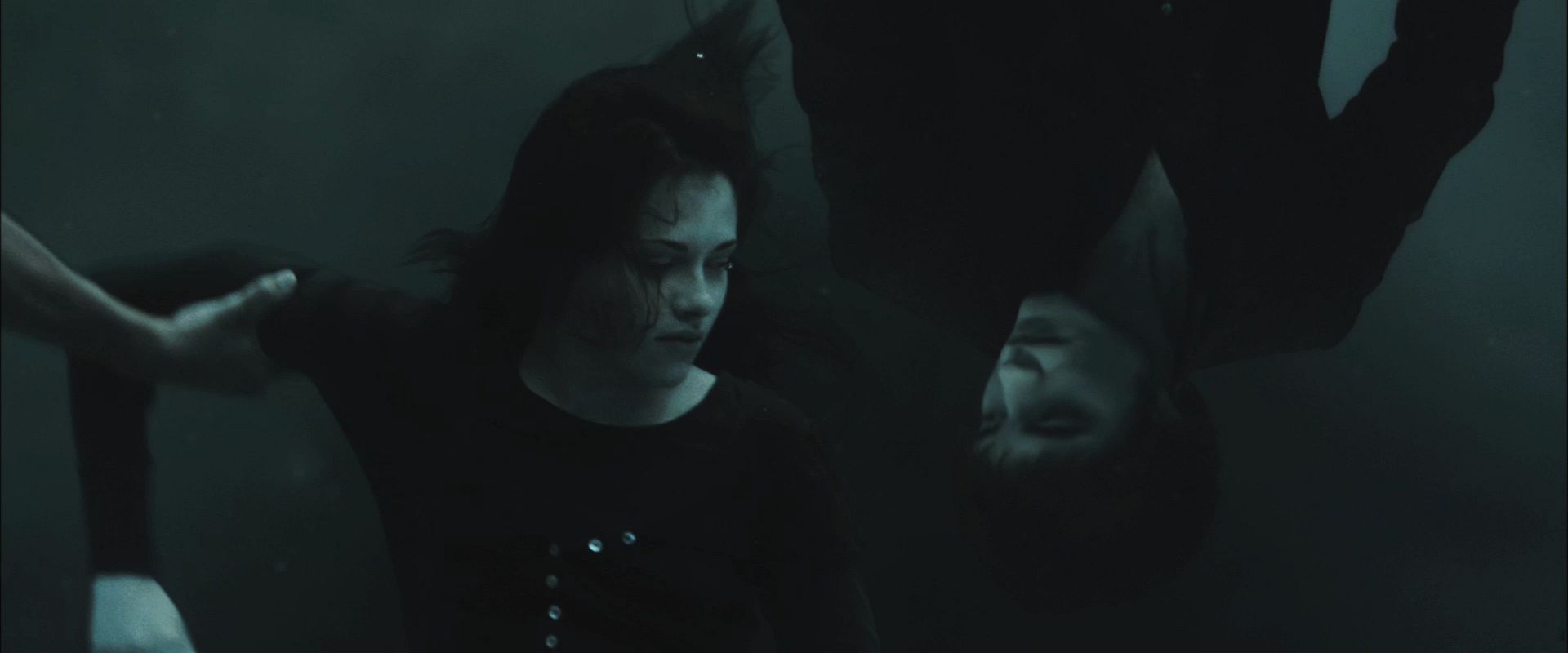 NewMoonTrailer0088.jpg