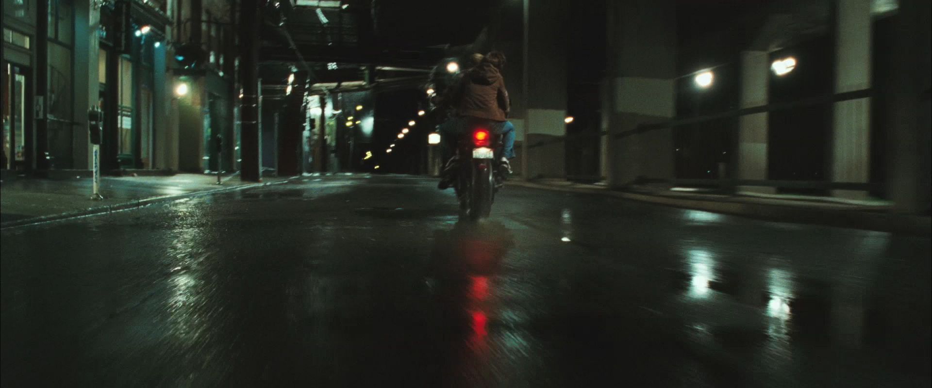 NewMoonTrailer0153.jpg
