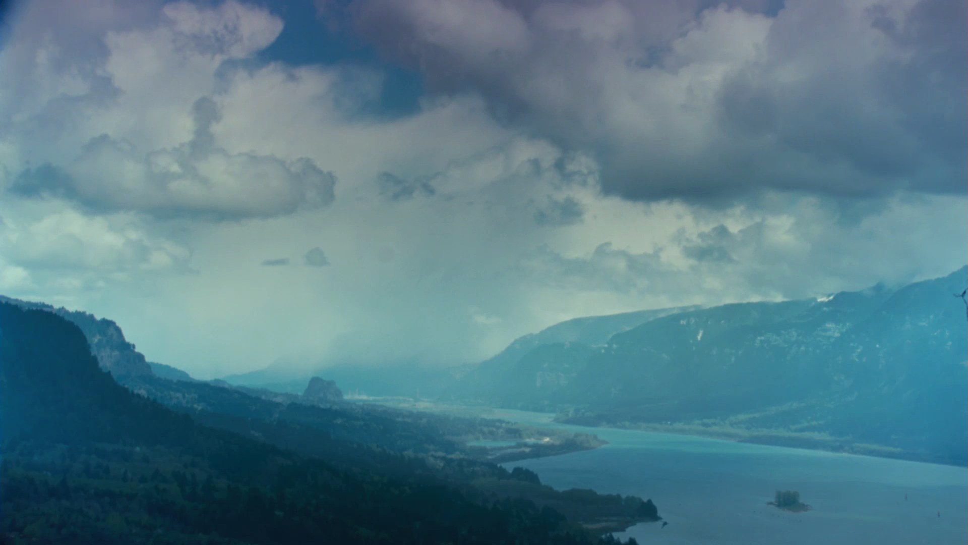 TwilightTrailer0001.jpg
