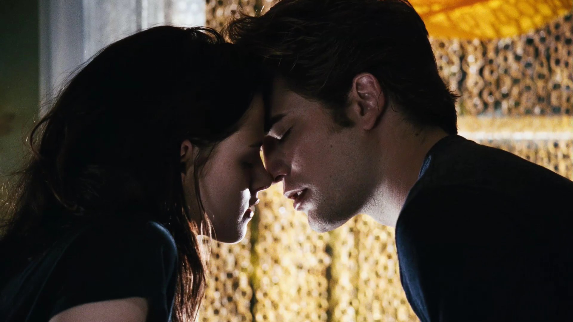 TwilightTrailer0091.jpg