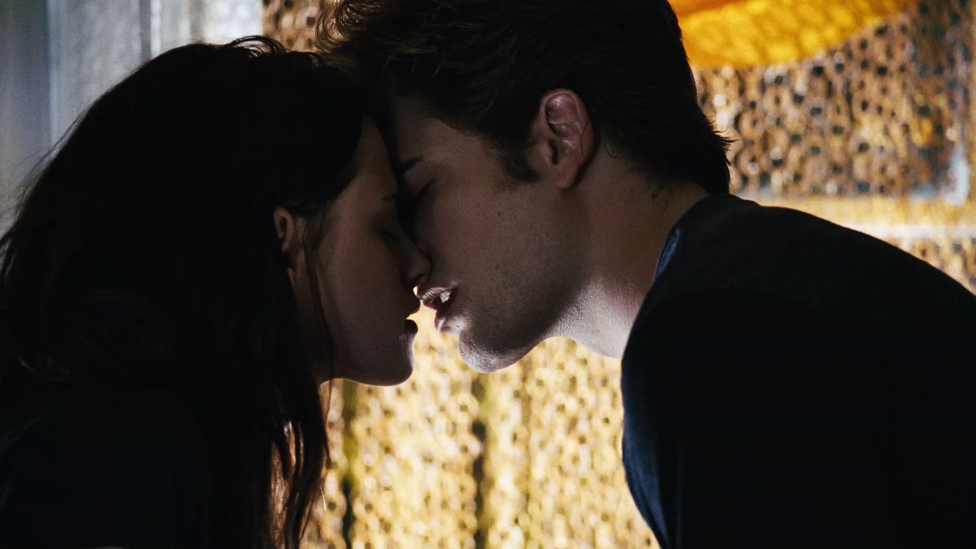 TwilightTrailer0094.jpg