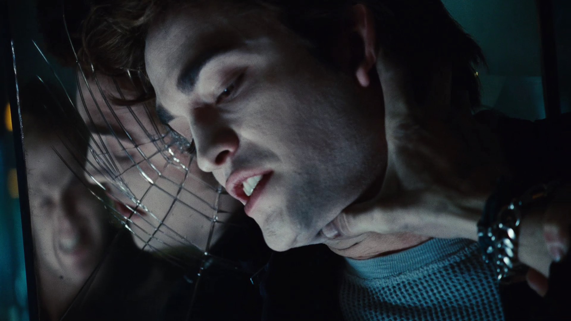 TwilightTrailer0170.jpg