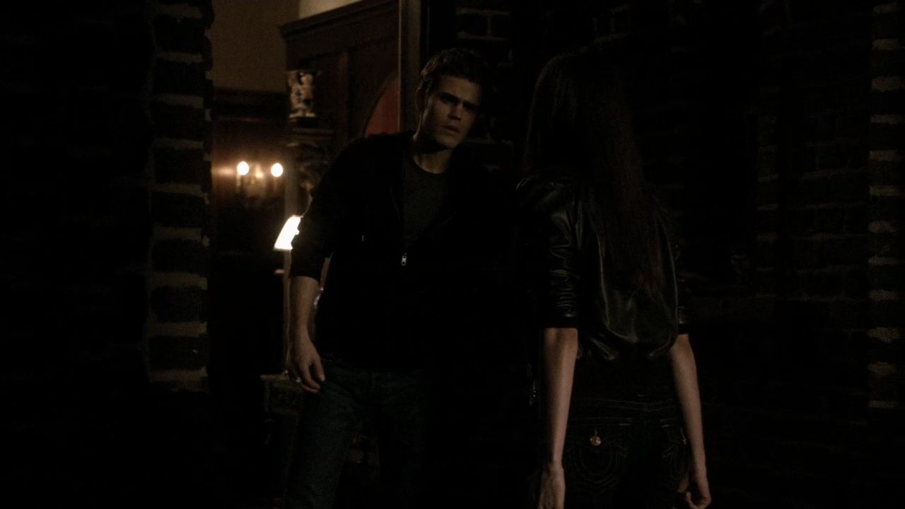 106VampireDiaries0070.jpg