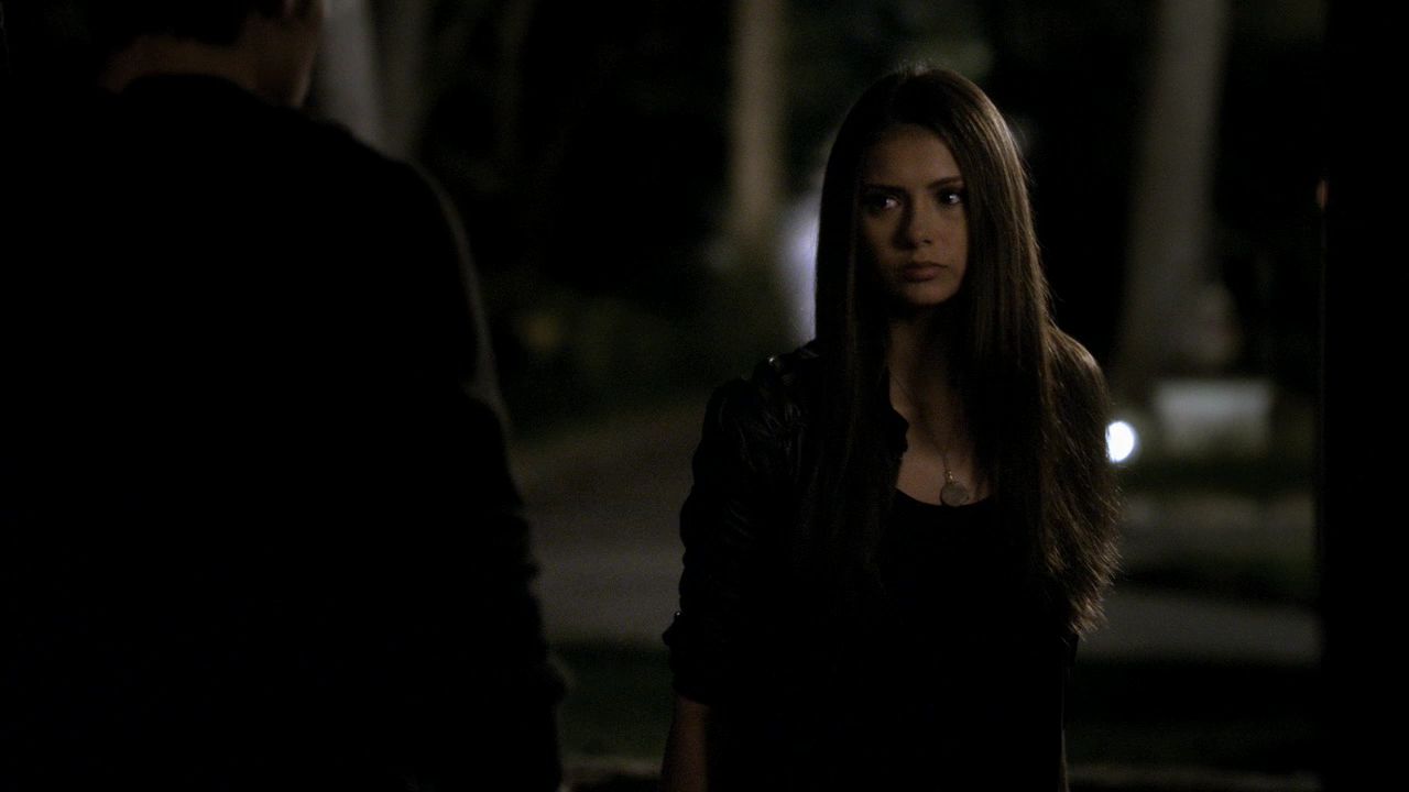 106VampireDiaries0071.jpg