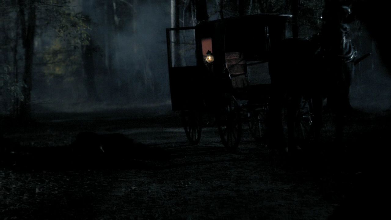 113VampireDiaries0017.jpg