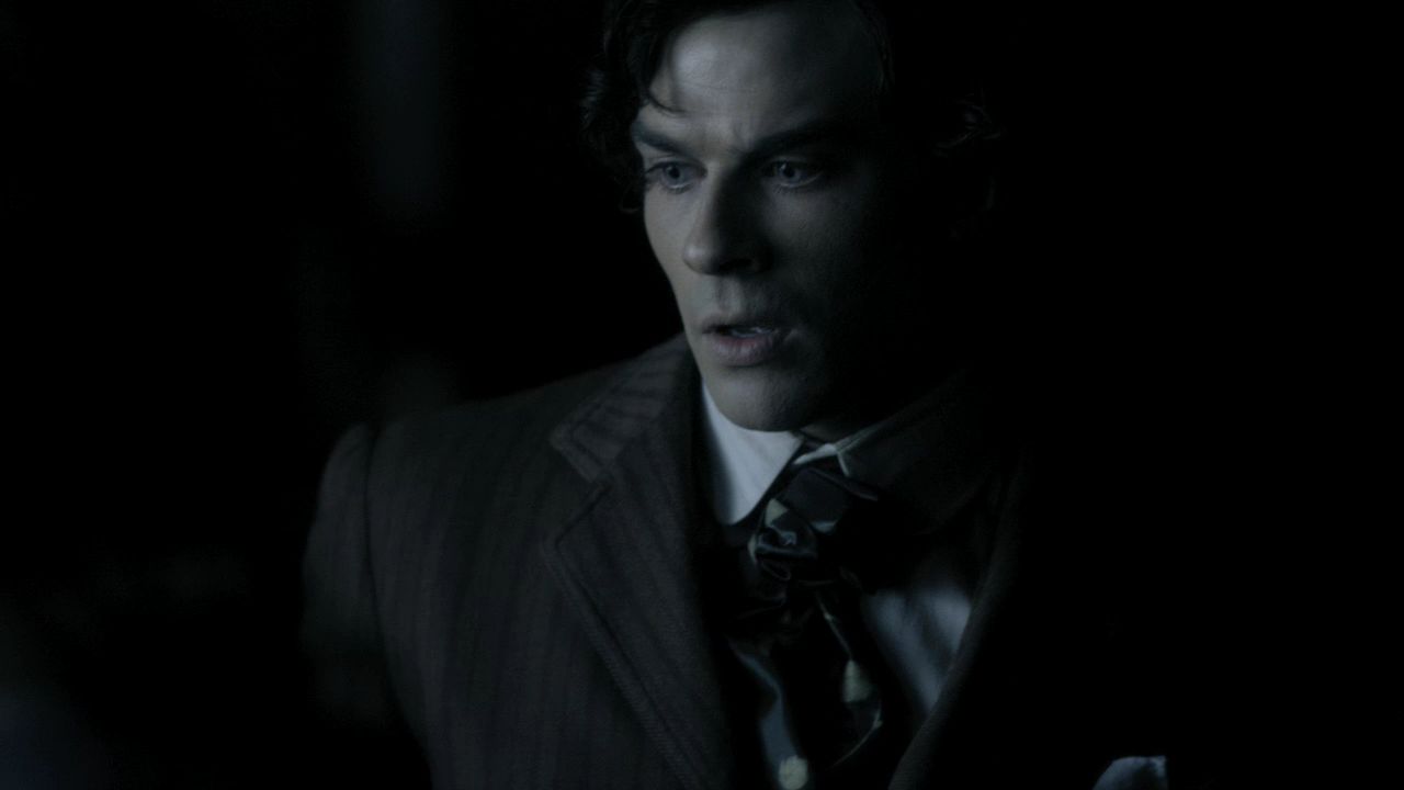 113VampireDiaries0029.jpg