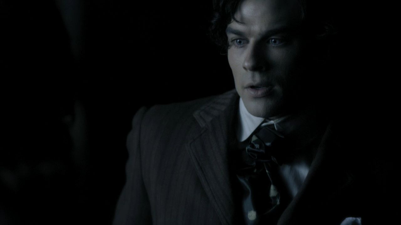 113VampireDiaries0032.jpg