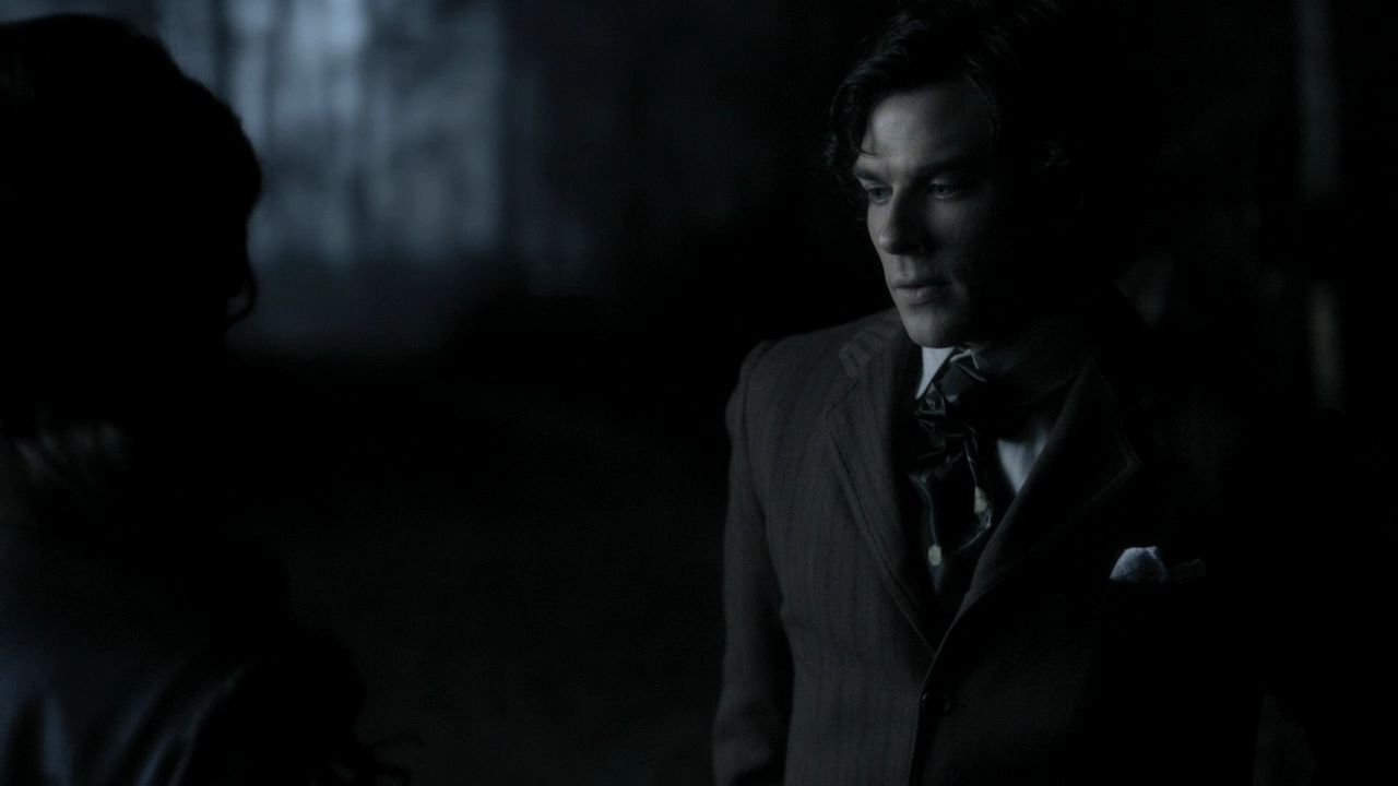 113VampireDiaries0036.jpg