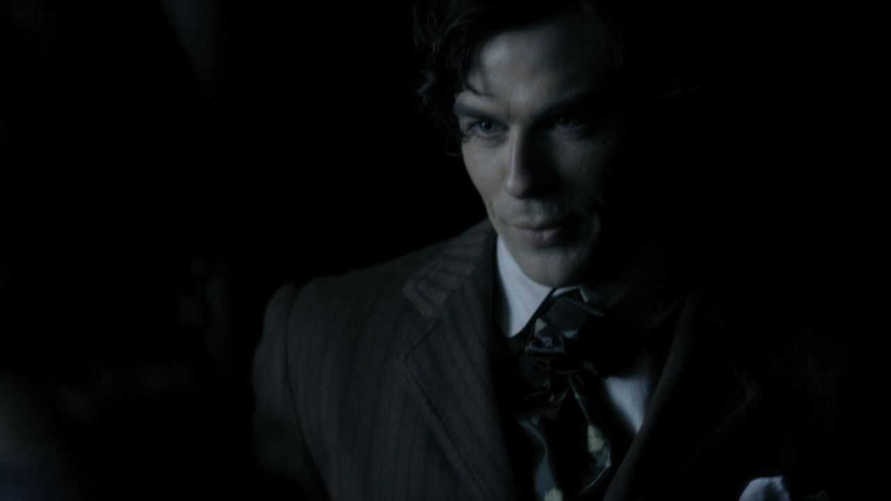 113VampireDiaries0039.jpg