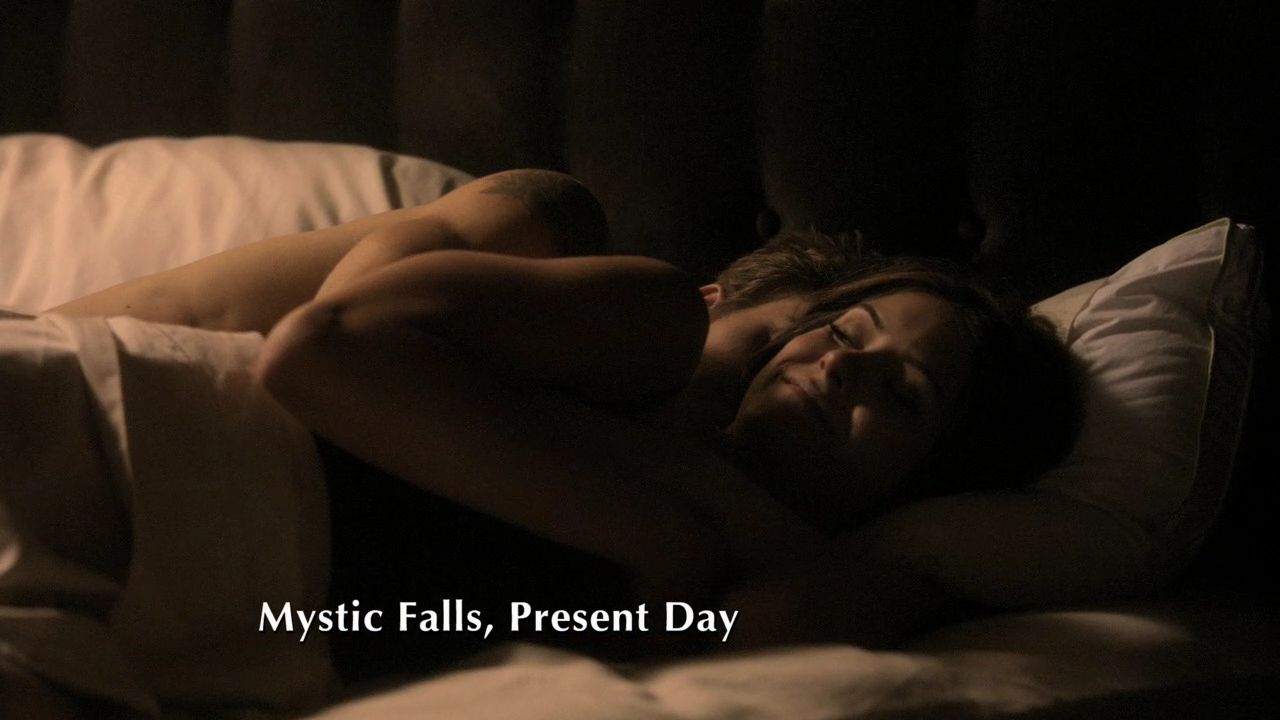 113VampireDiaries0067.jpg