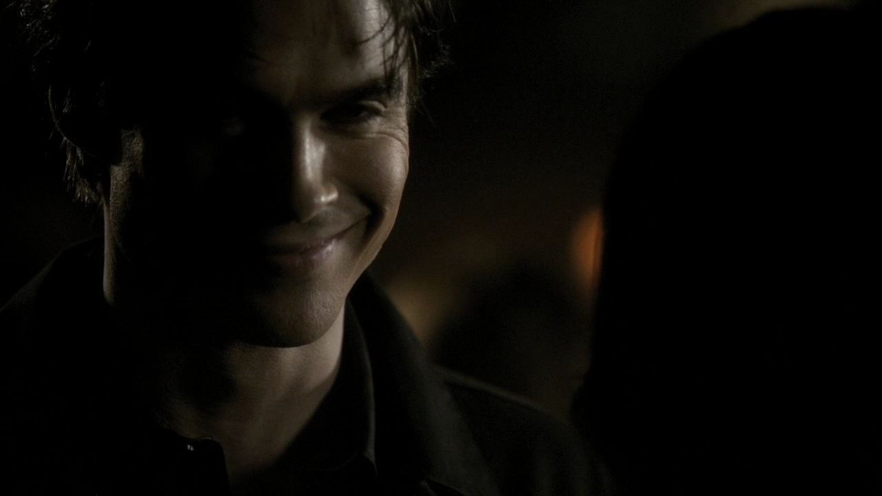 122VampireDiaries0407.jpg