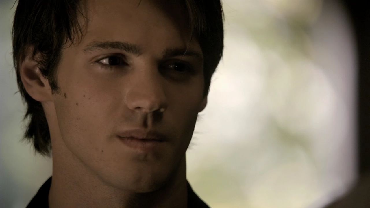 206VampireDiaries0192.jpg