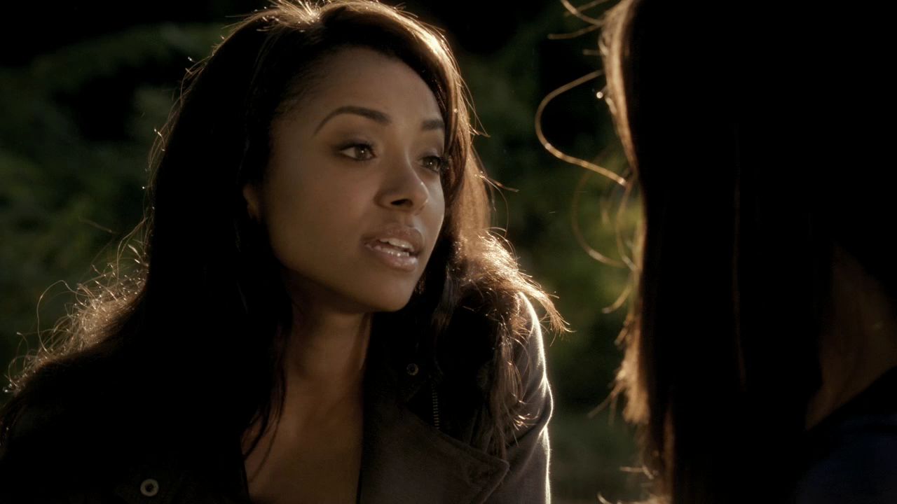 206VampireDiaries0405.jpg