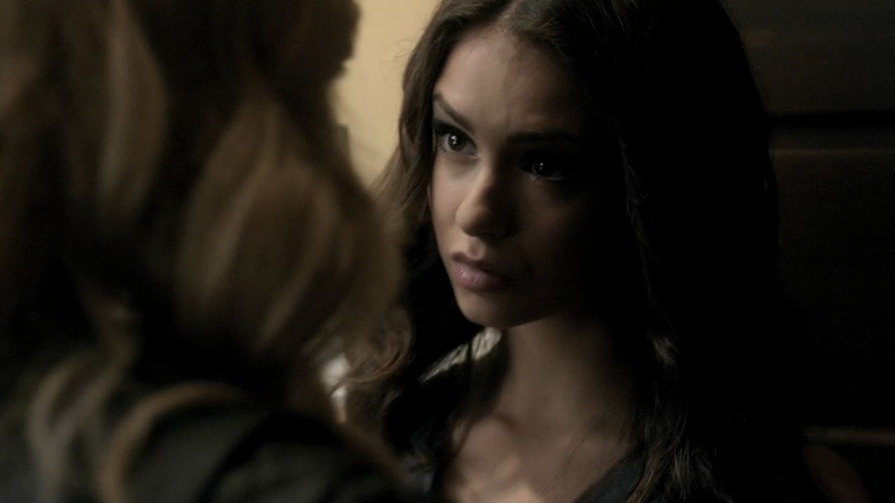 207VampireDiaries0057.jpg