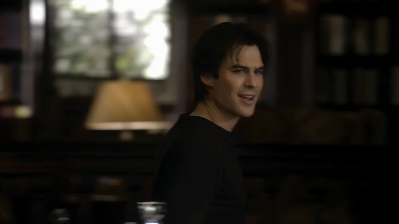 207VampireDiaries0083.jpg