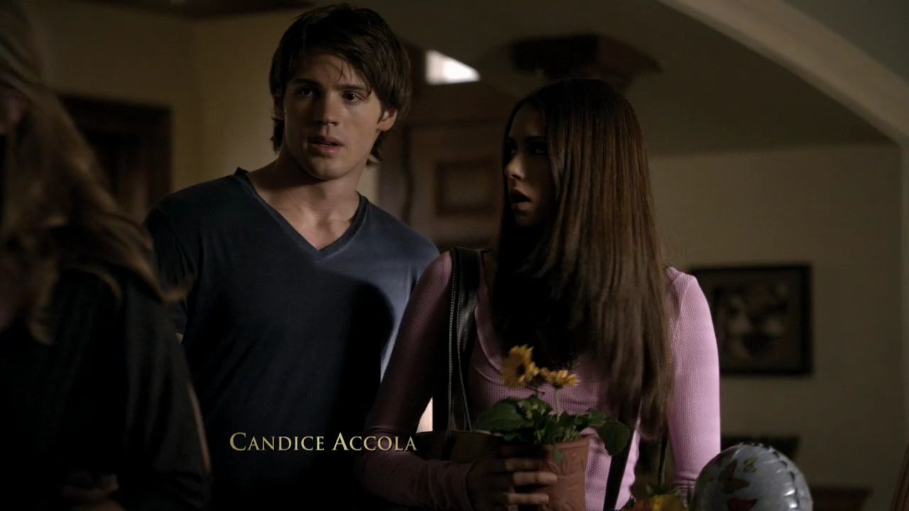 207VampireDiaries0106.jpg