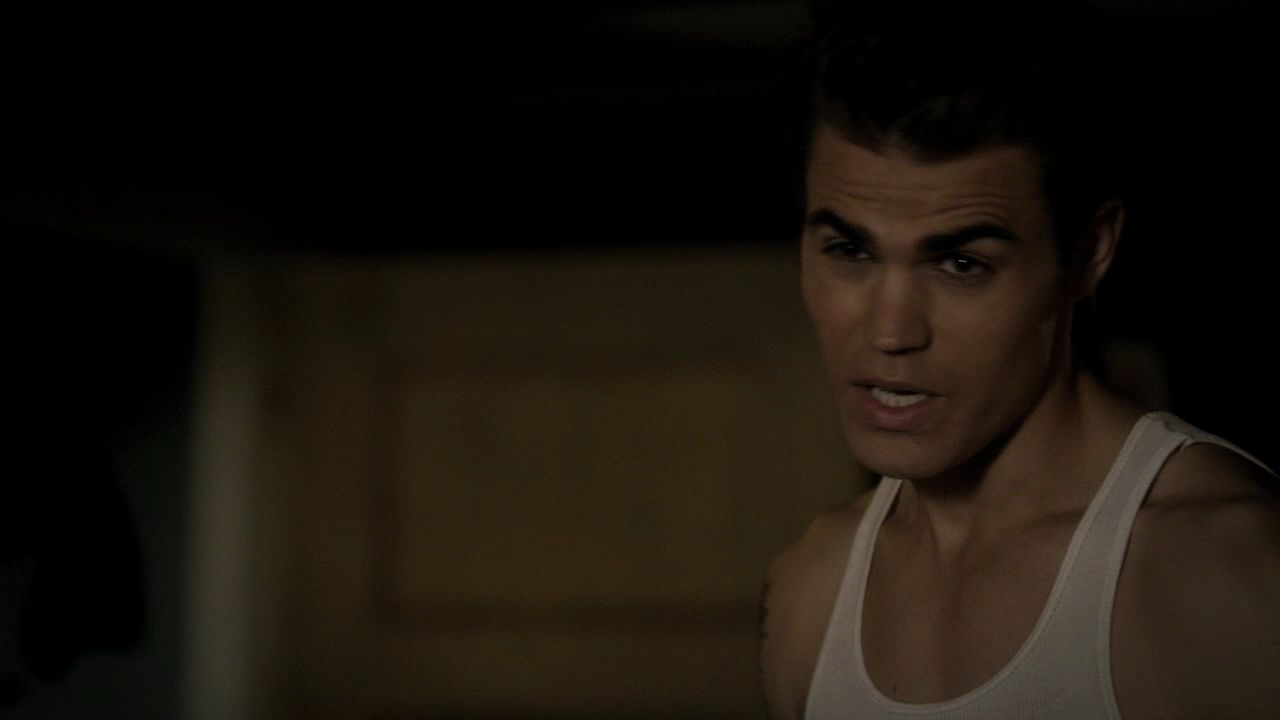 212VampireDiaries0112.jpg
