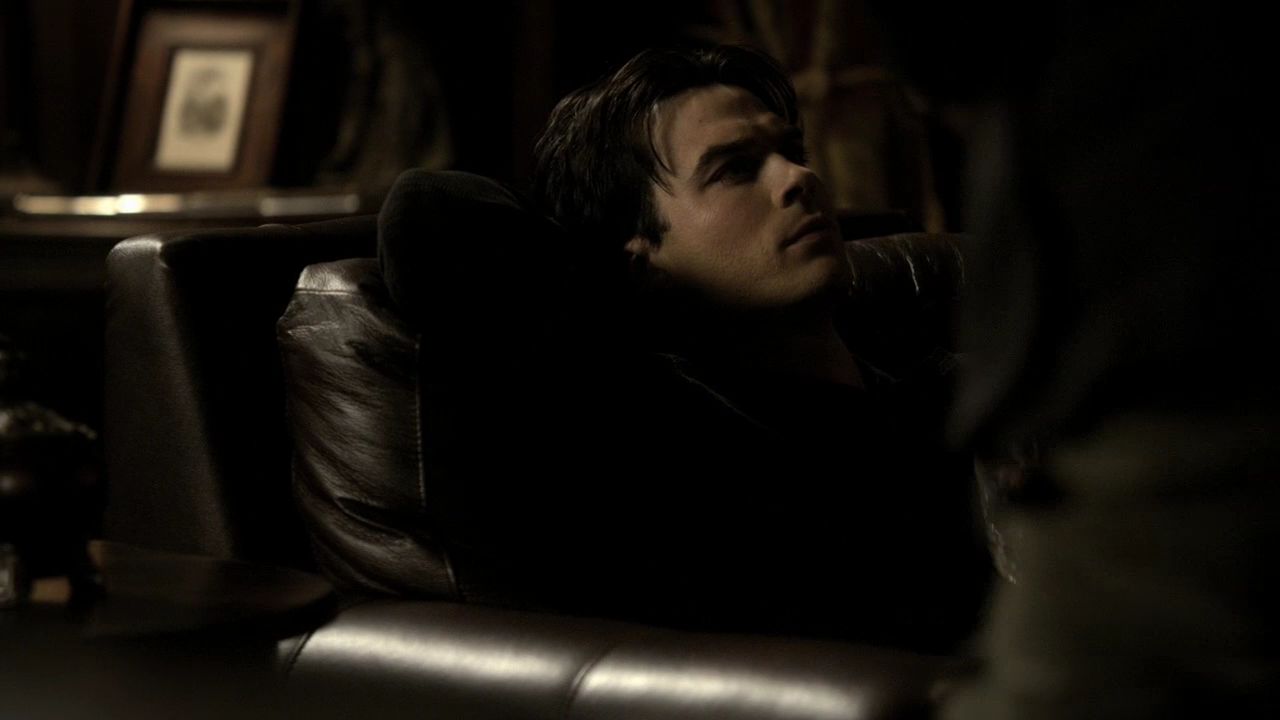 214VampireDiaries0858.jpg