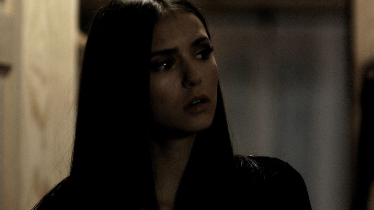 214VampireDiaries0947.jpg