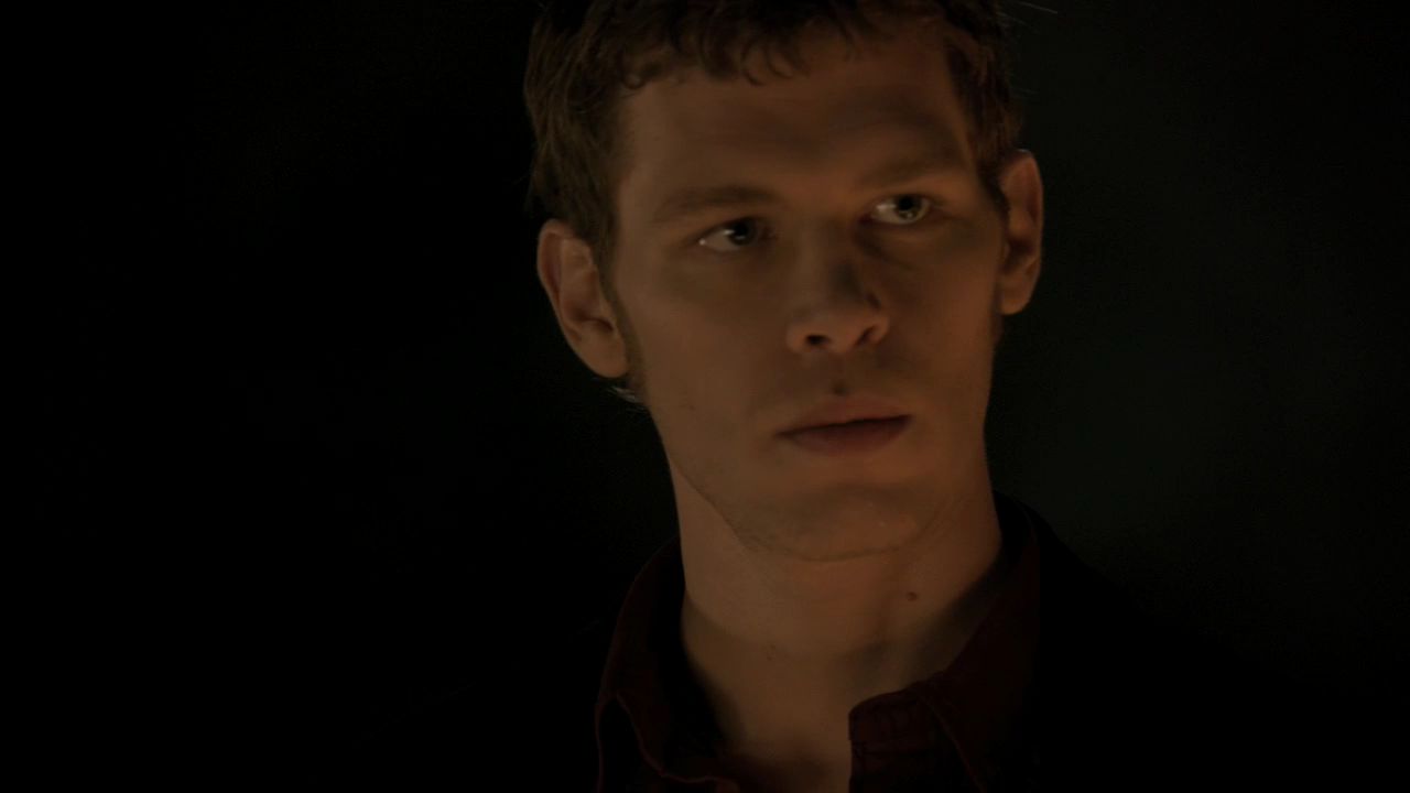 221VampireDiaries1025.jpg