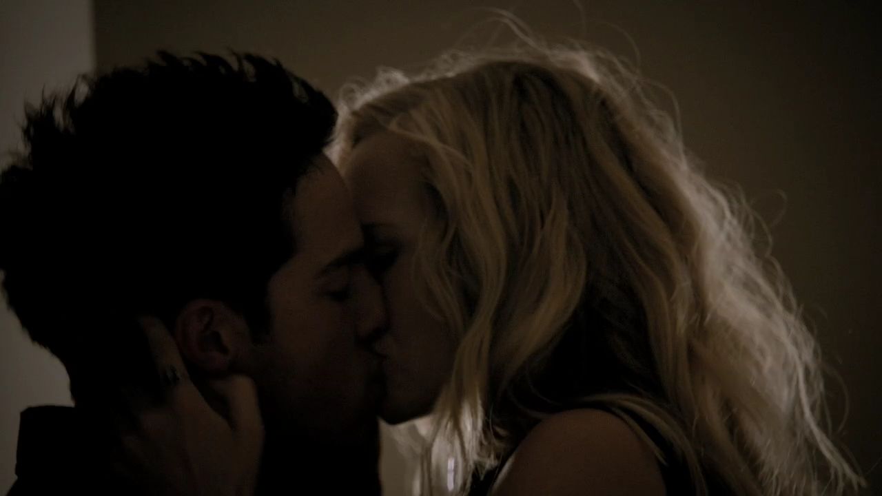 301VampireDiaries1727.jpg