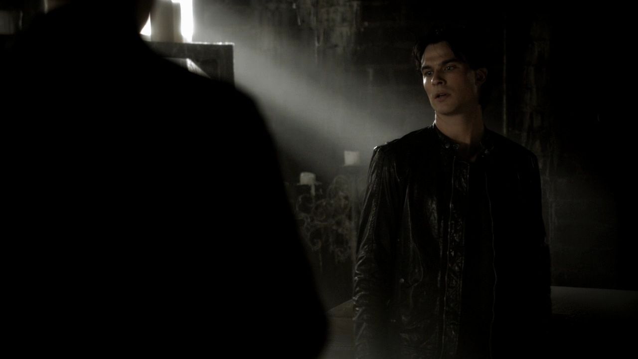 311VampireDiaries0240.jpg